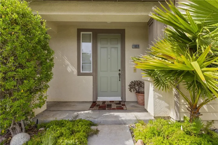 1033 Unidad Way, Oxnard, California 93030