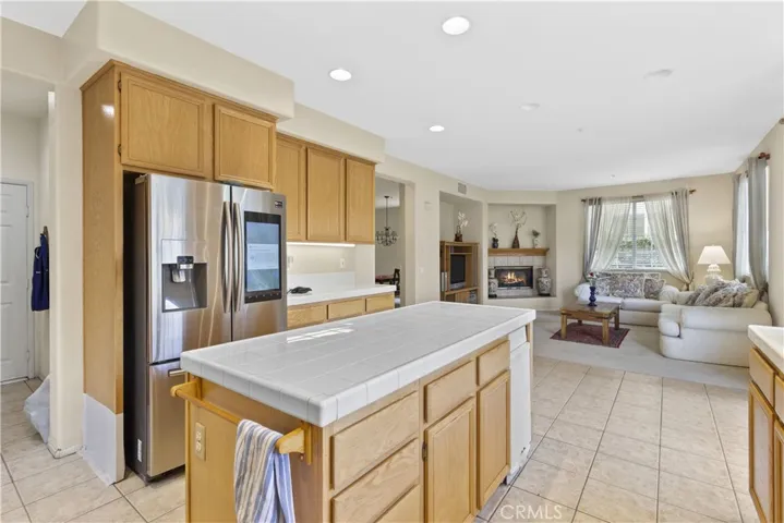 1033 Unidad Way, Oxnard, California 93030