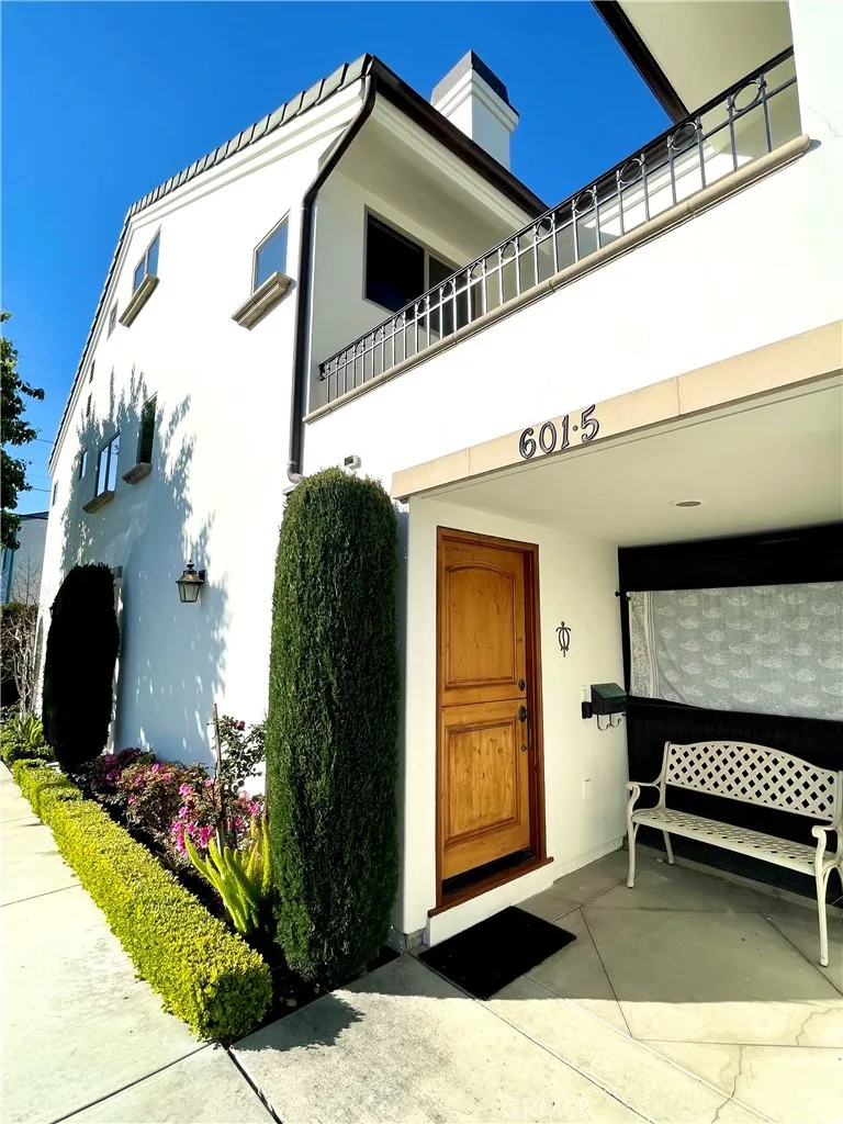 601 Poinsettia Avenue, Corona del Mar, California 92625, 2 Bedrooms Bedrooms, ,2 BathroomsBathrooms,Residential Lease,For Rent,Poinsettia,PW23058117