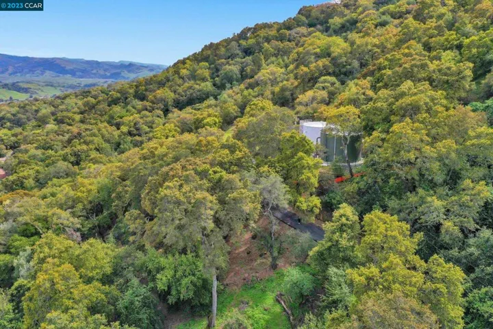103 Castlewood, Pleasanton, California 94566