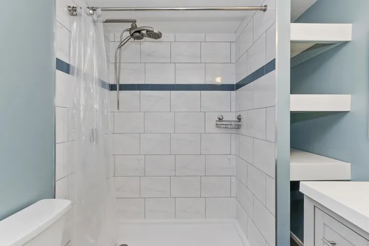 017_Bathroom 85 Alesandro