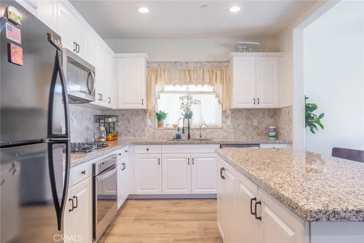11826 Sierra Road, Victorville, California 92392