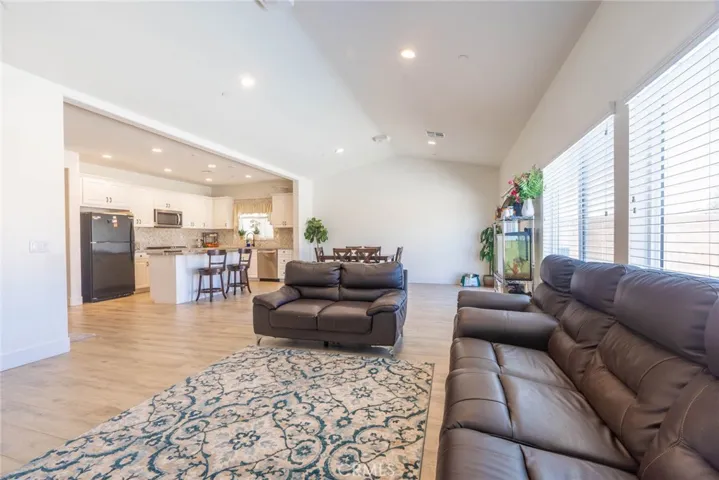 11826 Sierra Road, Victorville, California 92392