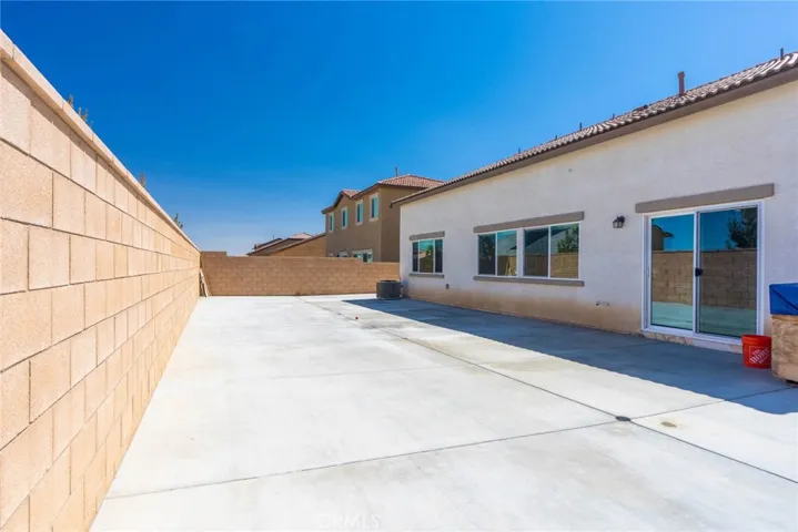 11826 Sierra Road, Victorville, California 92392