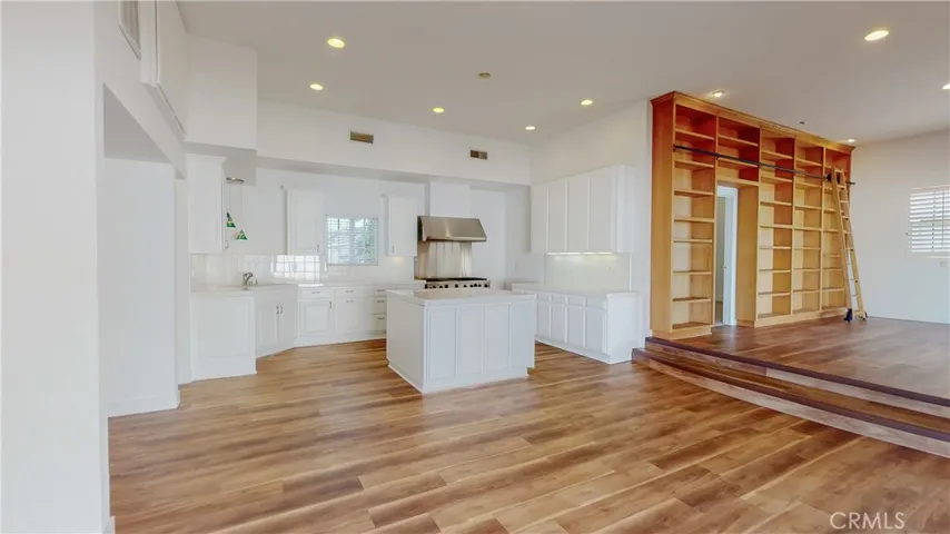 2322 W 239th Street, Torrance, California 90501
