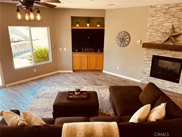 800 Mira Grande, Palm Springs, California 92262