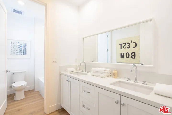 4430 Camero Avenue, Los Angeles, California 90027