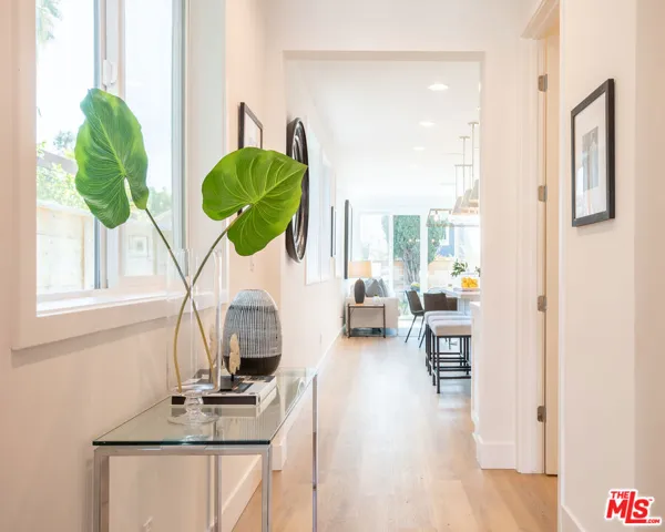 4430 Camero Avenue, Los Angeles, California 90027
