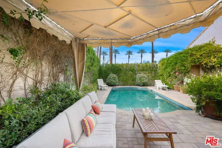 Fabulous Seating Area