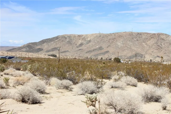6677 Peterson Road, 29 Palms, California 92277