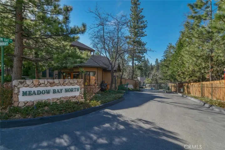 Meadow Bay North Entrance Gate