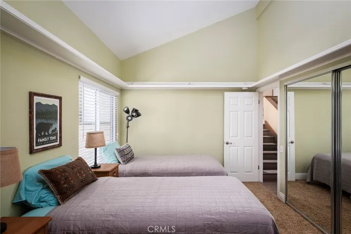 Mid level bedroom