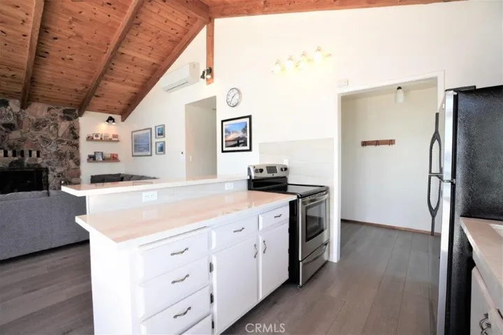 13319 Lakeshore Drive, Clearlake, California 95422
