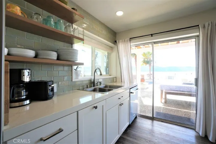 13319 Lakeshore Drive, Clearlake, California 95422