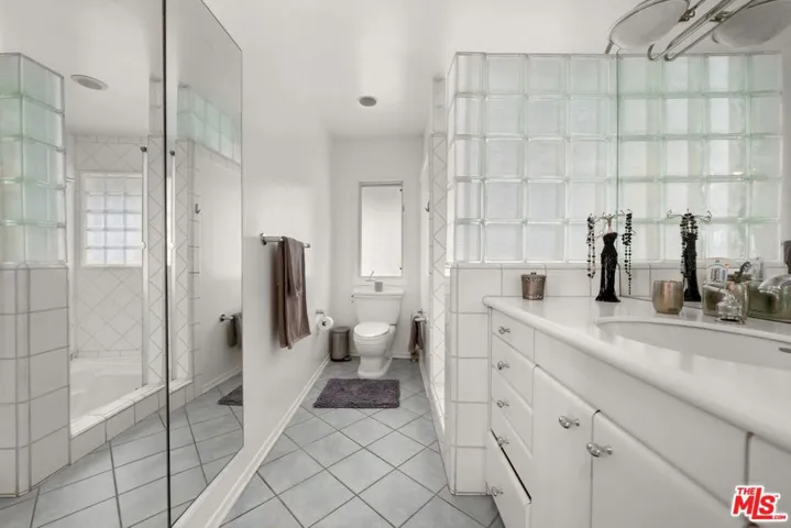 3562 Alana Drive, Sherman Oaks, California 91403