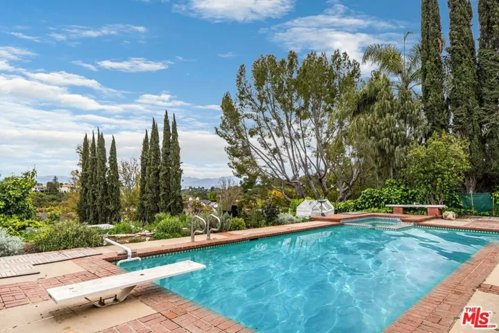 3562 Alana Drive, Sherman Oaks, California 91403