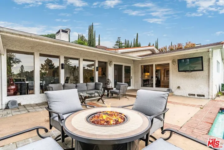 3562 Alana Drive, Sherman Oaks, California 91403