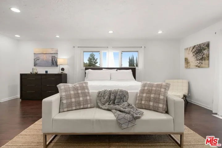 3562 Alana Drive, Sherman Oaks, California 91403