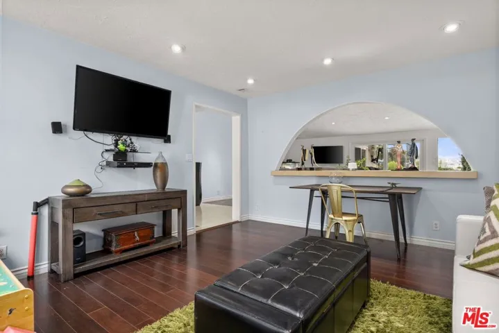 3562 Alana Drive, Sherman Oaks, California 91403