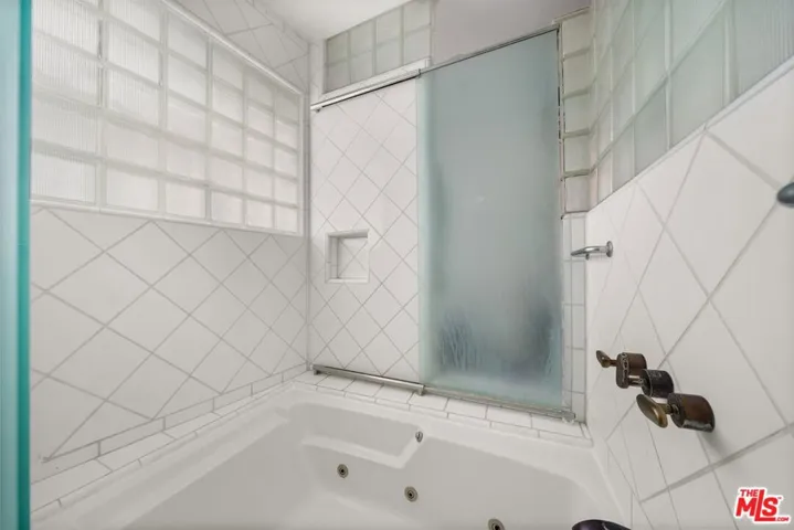 3562 Alana Drive, Sherman Oaks, California 91403