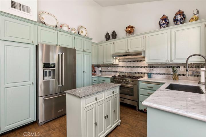 273 Bouquet Canyon Drive, Palm Desert, California 92211