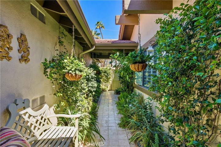 273 Bouquet Canyon Drive, Palm Desert, California 92211