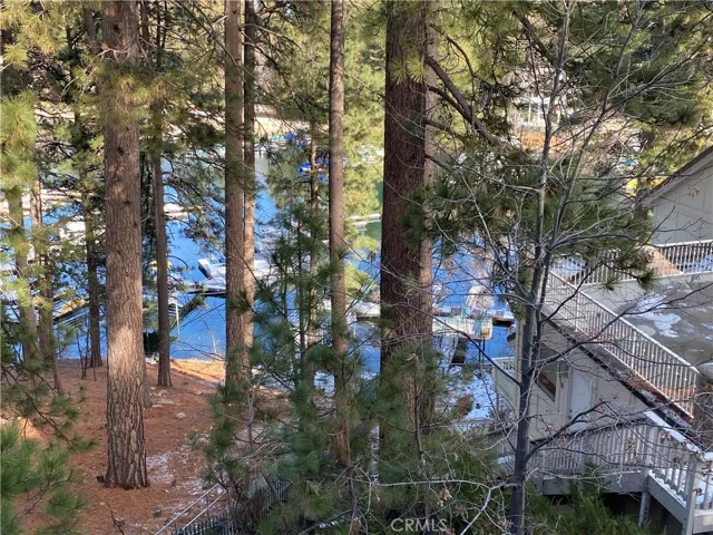 27467 Bay Shore Drive, Lake Arrowhead, California 92352