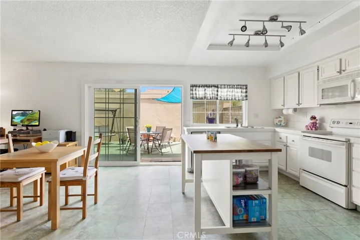 18237 Carlsbad Court, Fountain Valley, California 92708