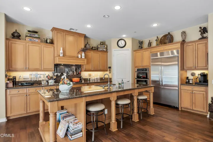 4031 Adriatic MLS-15