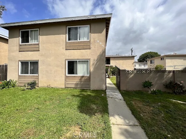 994 Valencia Street, Costa Mesa, California 92626