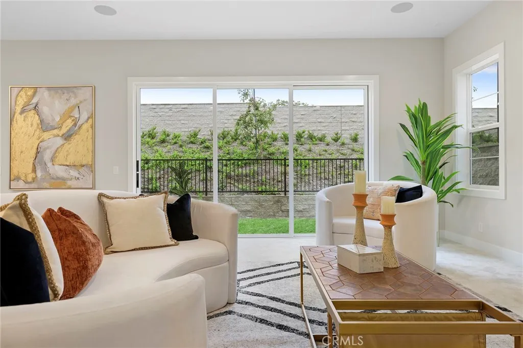 200 Sierra Madre, Lake Forest, California 92630 home-pic-13