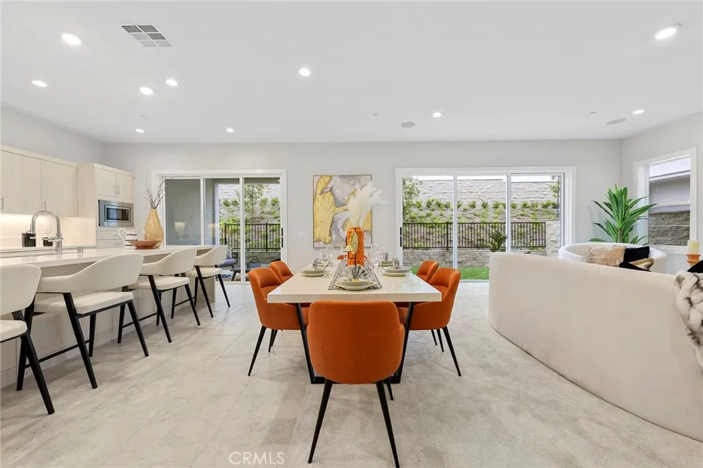 200 Sierra Madre, Lake Forest, California 92630 home-pic-11