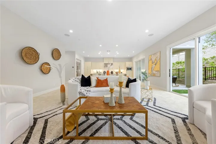 200 Sierra Madre, Lake Forest, California 92630