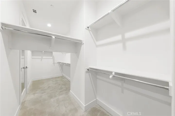 200 Sierra Madre, Lake Forest, California 92630