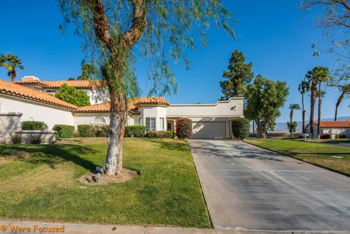 450 Desert Falls North-21