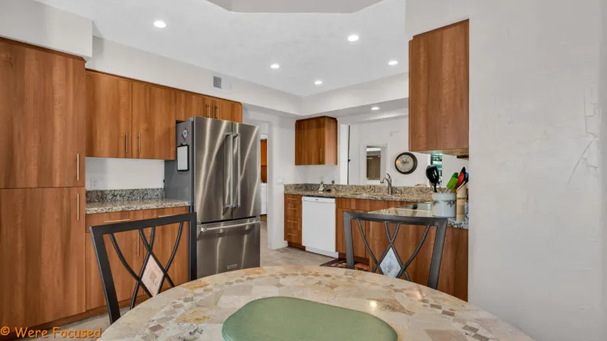 450 Desert Falls North-10