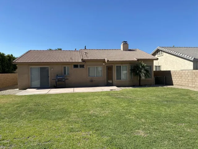 Sierra Vista Backyard 1