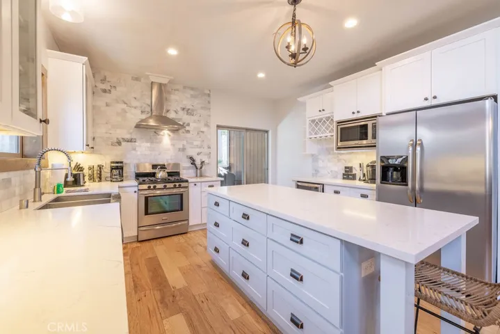 863 Conklin Road, Big Bear Lake, California 92315
