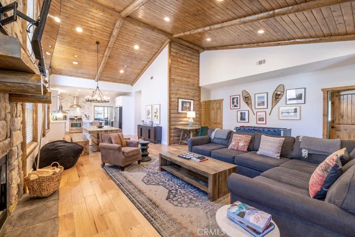 863 Conklin Road, Big Bear Lake, California 92315