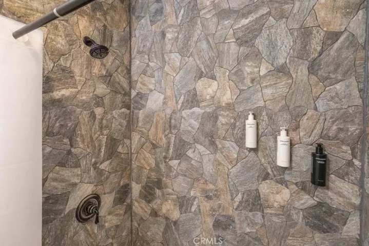 863 Conklin Road, Big Bear Lake, California 92315