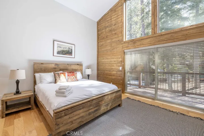 863 Conklin Road, Big Bear Lake, California 92315