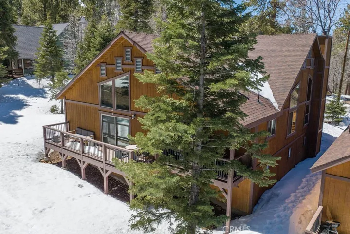 863 Conklin Road, Big Bear Lake, California 92315