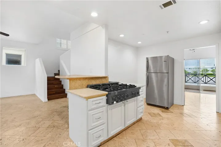 5439 Marine Avenue, Hawthorne, California 90260