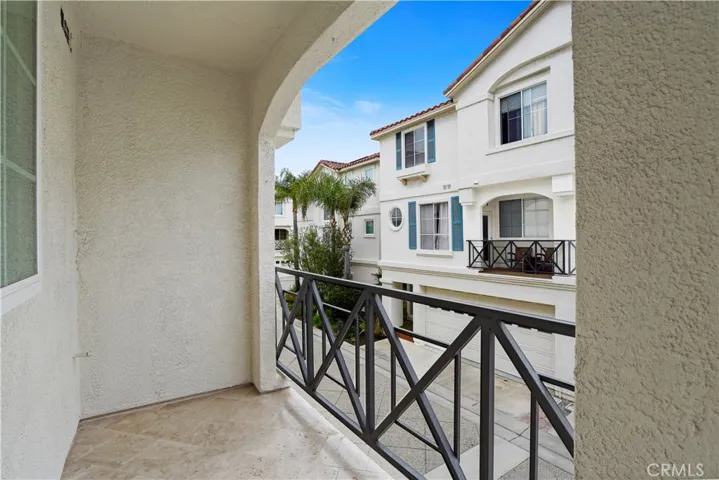 5439 Marine Avenue, Hawthorne, California 90260