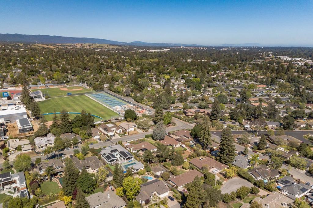 2158 Jardin Drive, California home-pic-8