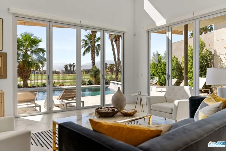 4338 Indigo Street, Palm Springs, California 92262