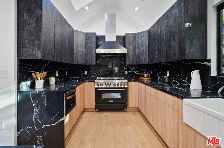 11256 -11254 Valley Spring Lane, Studio City, California 91602
