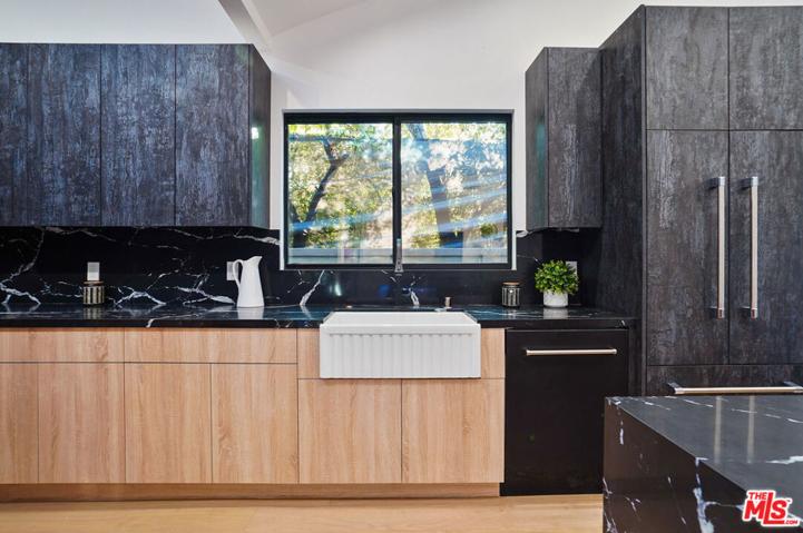 11256 -11254 Valley Spring Lane, Studio City, California 91602
