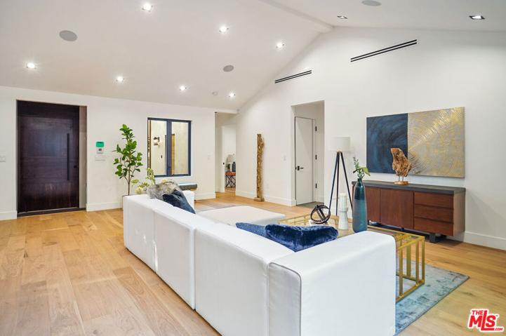 11256 -11254 Valley Spring Lane, Studio City, California 91602