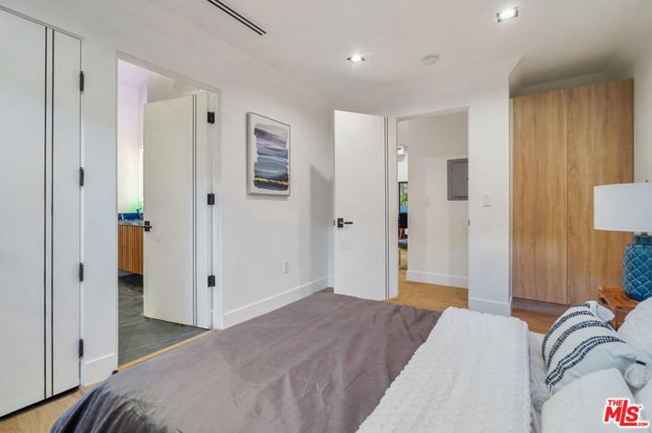 11256 -11254 Valley Spring Lane, Studio City, California 91602